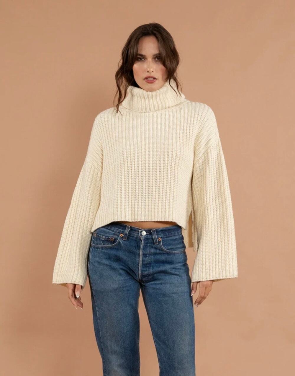 RAGA NWT Women’s Tashi Fisherman Winter White Turtleneck Sweater size Small